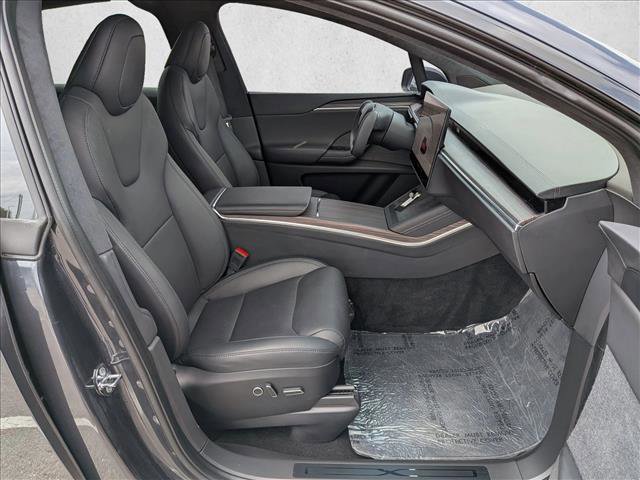 Used 2024 Tesla Model X image 21