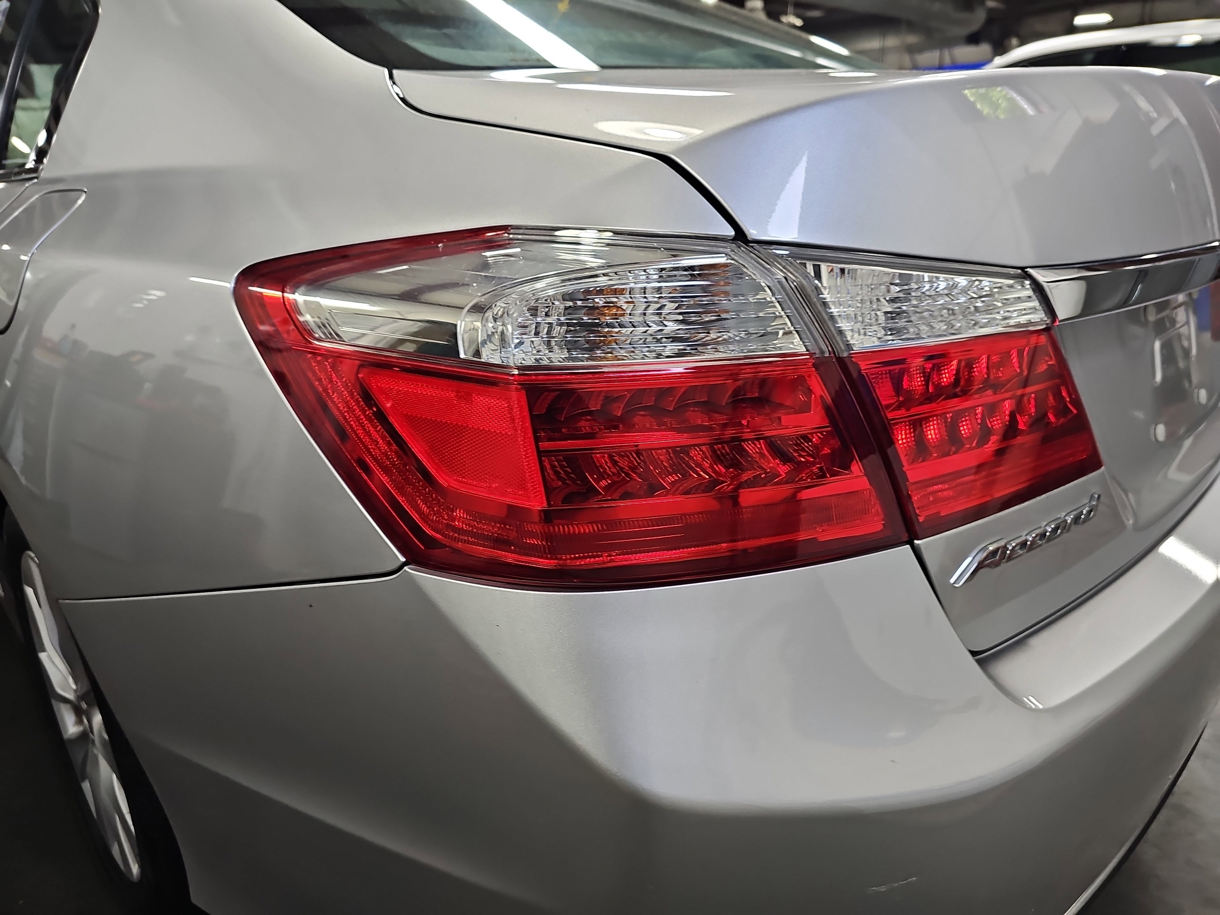 Used 2015 Honda Accord EX-L image 35