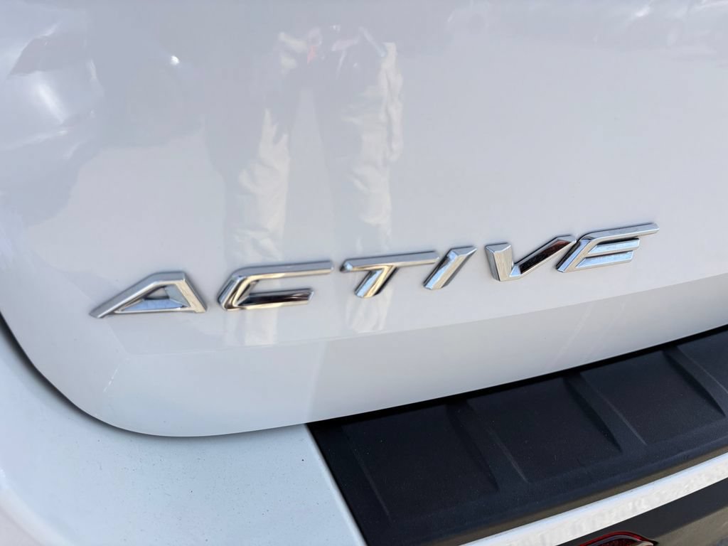 Used 2025 Ford Explorer Active RWD image 28