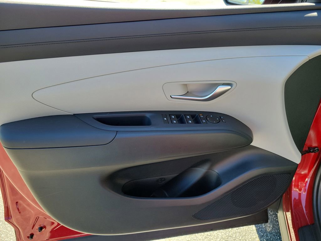 Used 2026 Hyundai Tucson SEL image 16