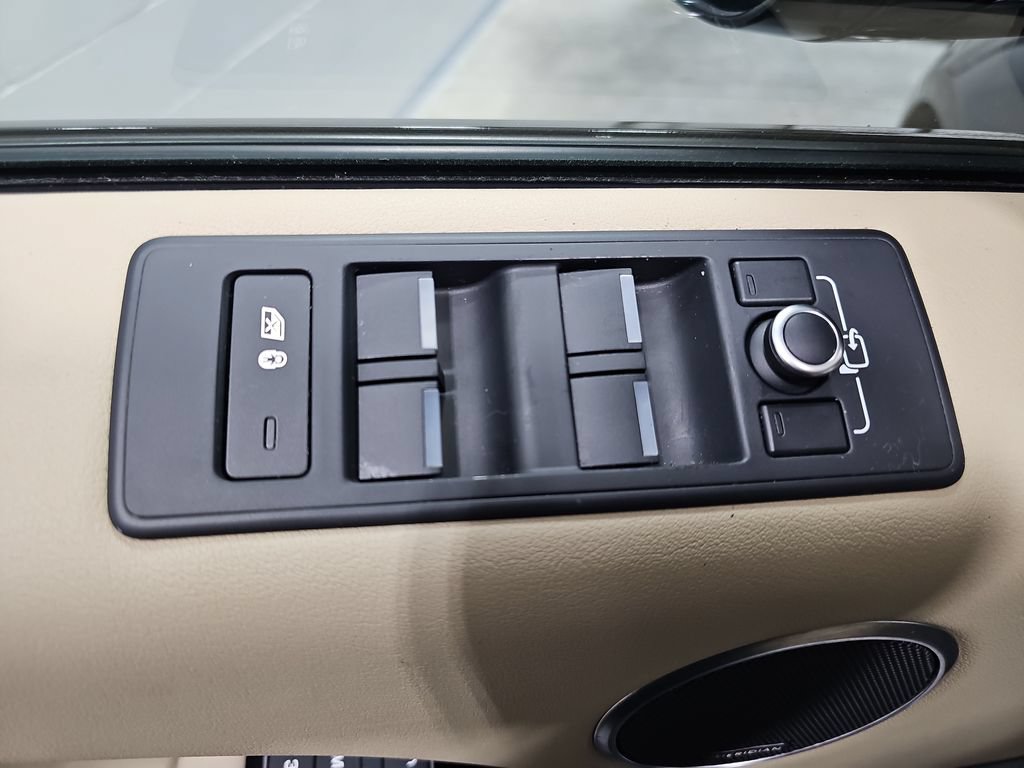 Used 2016 Land Rover Range Rover Sport HSE AWD/4WD image 30