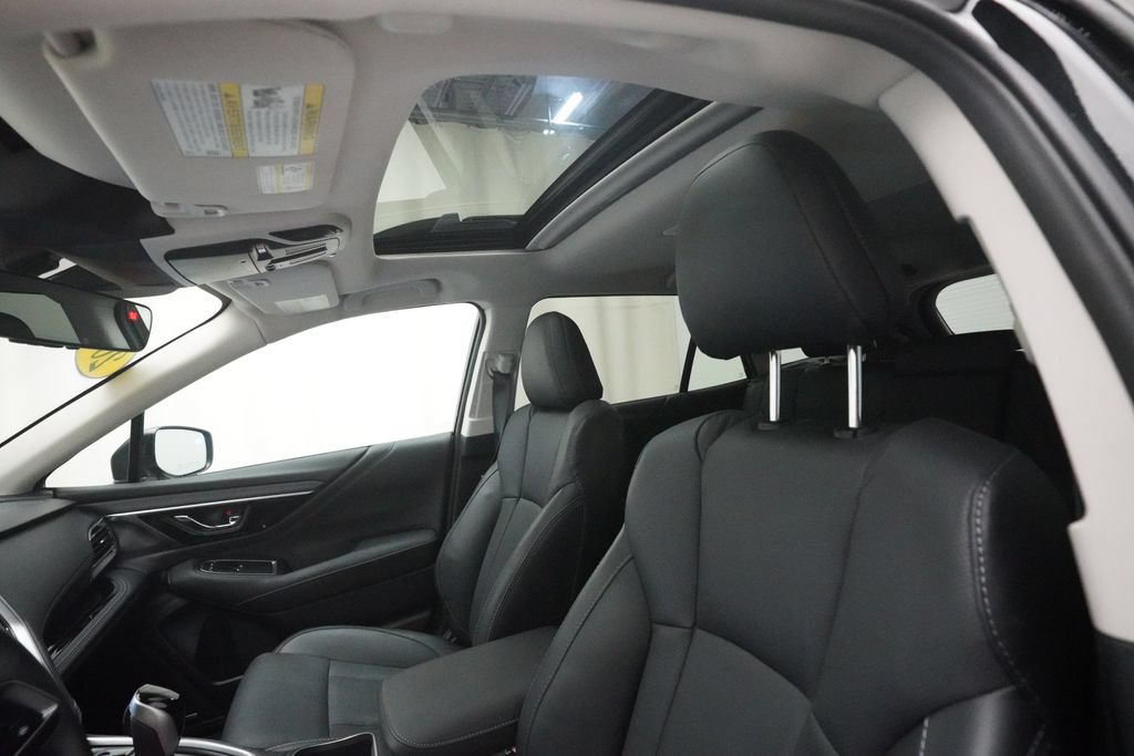 Certified 2025 Subaru Outback Limited AWD/4WD image 33