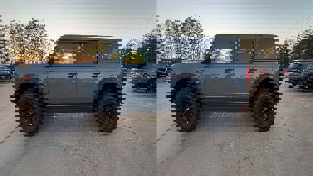 New 2025 Ford Bronco Big Bend image 3