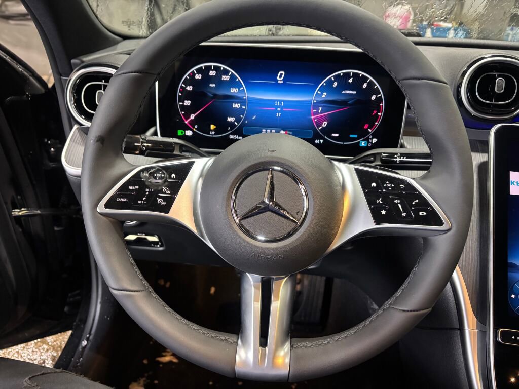 New 2026 Mercedes-Benz GLC 300 4MATIC image 17