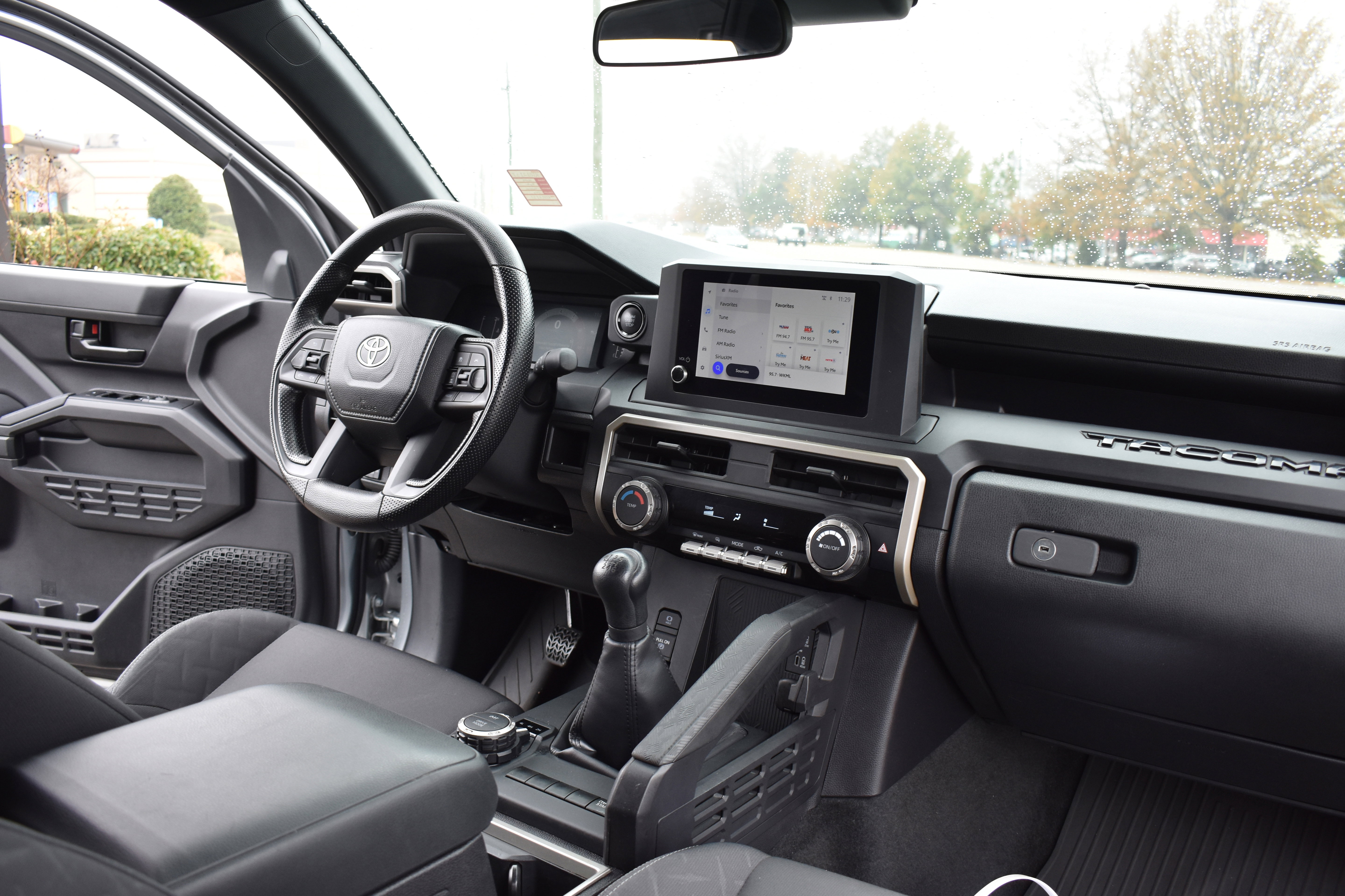 Used 2024 Toyota Tacoma SR image 29