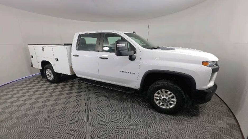 Used 2022 Chevrolet Silverado 2500 W/T w/ WT Fleet Convenience Package AWD/4WD image 2