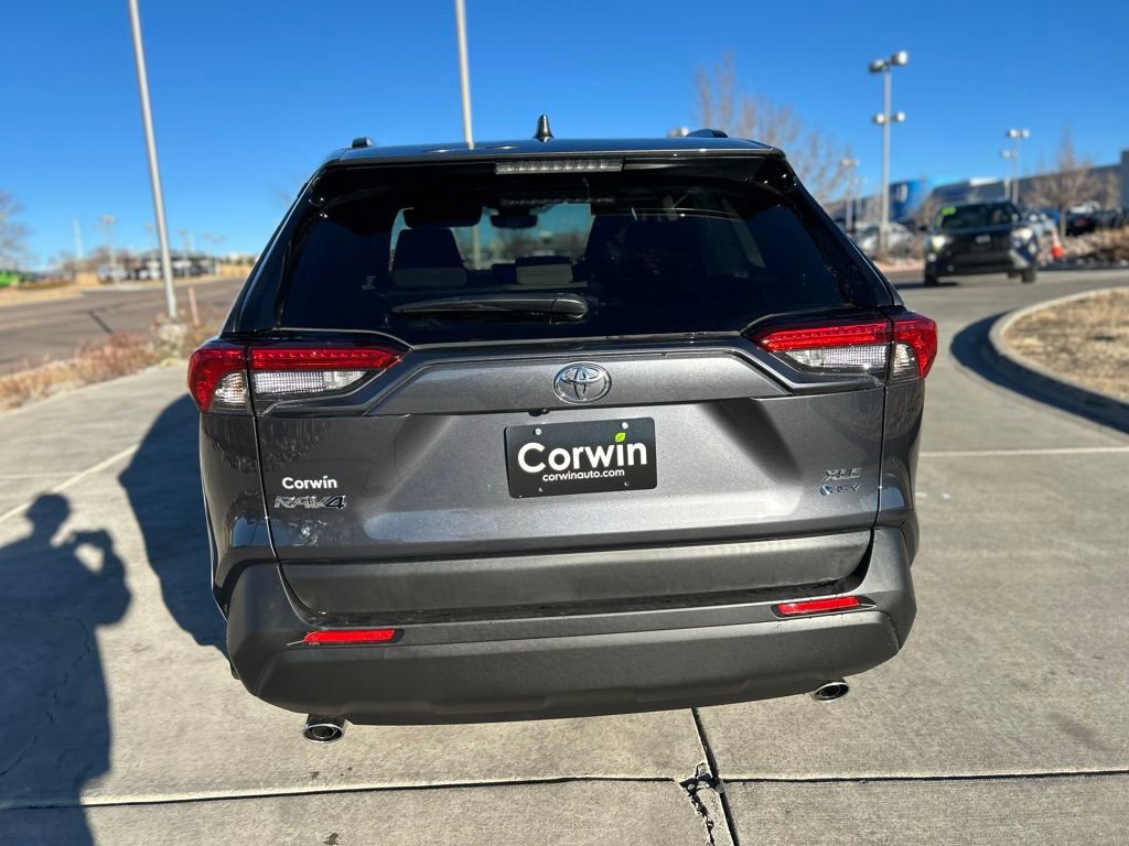 Used 2025 Toyota RAV4 XLE image 6