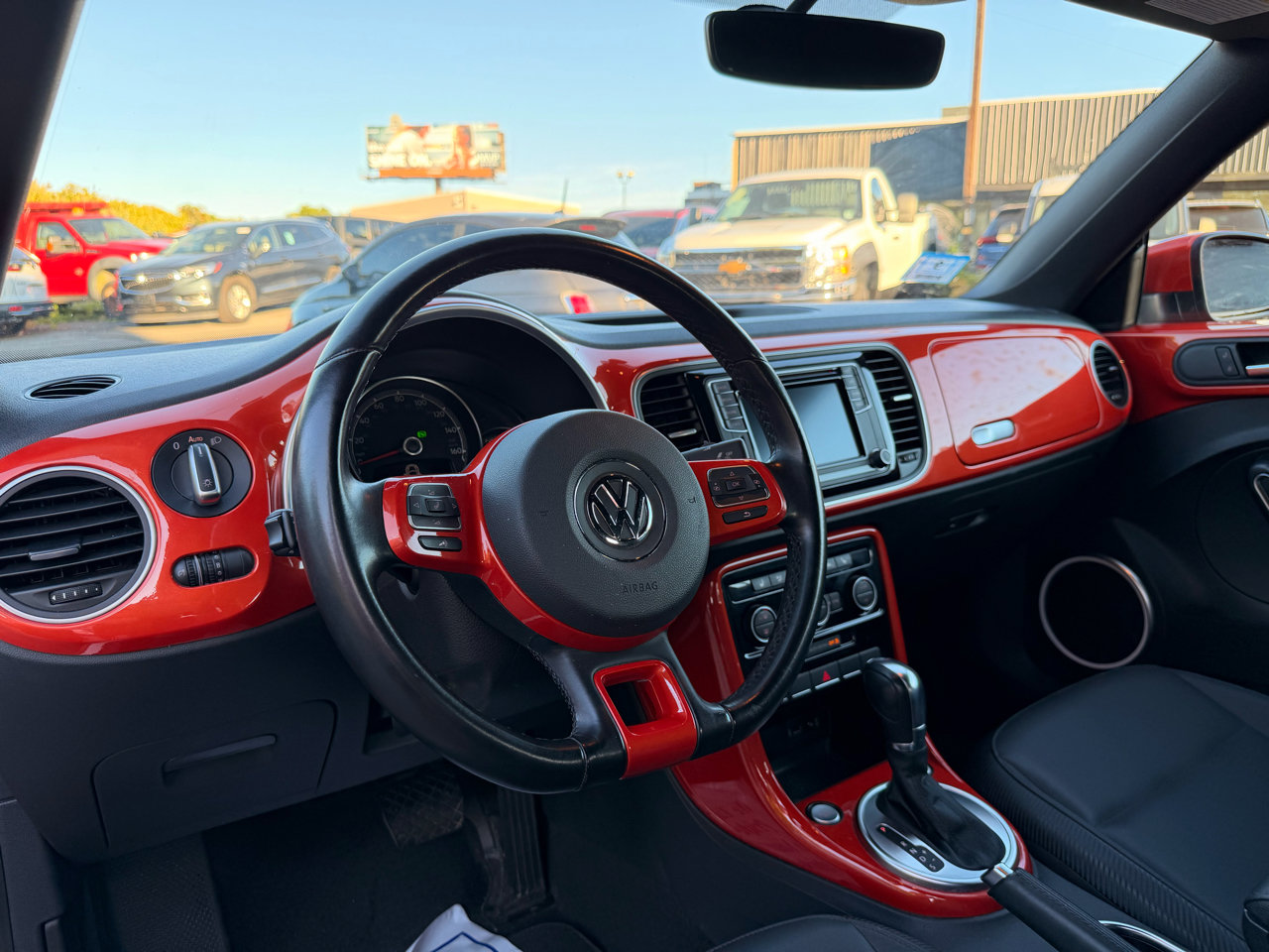 Used 2019 Volkswagen Beetle 2.0T SE image 18