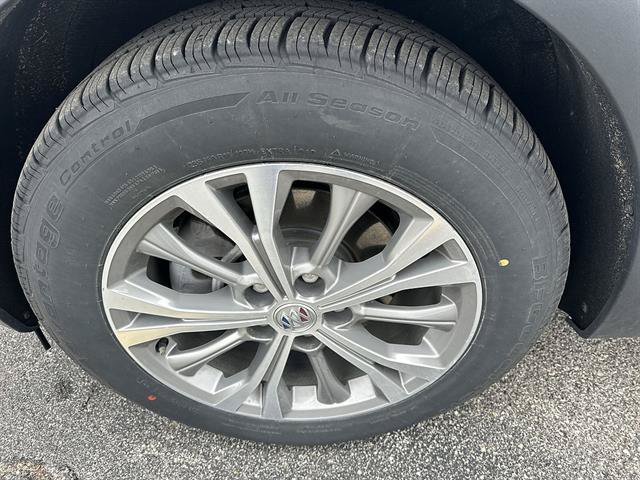 Certified 2022 Buick Envision Preferred FWD image 40