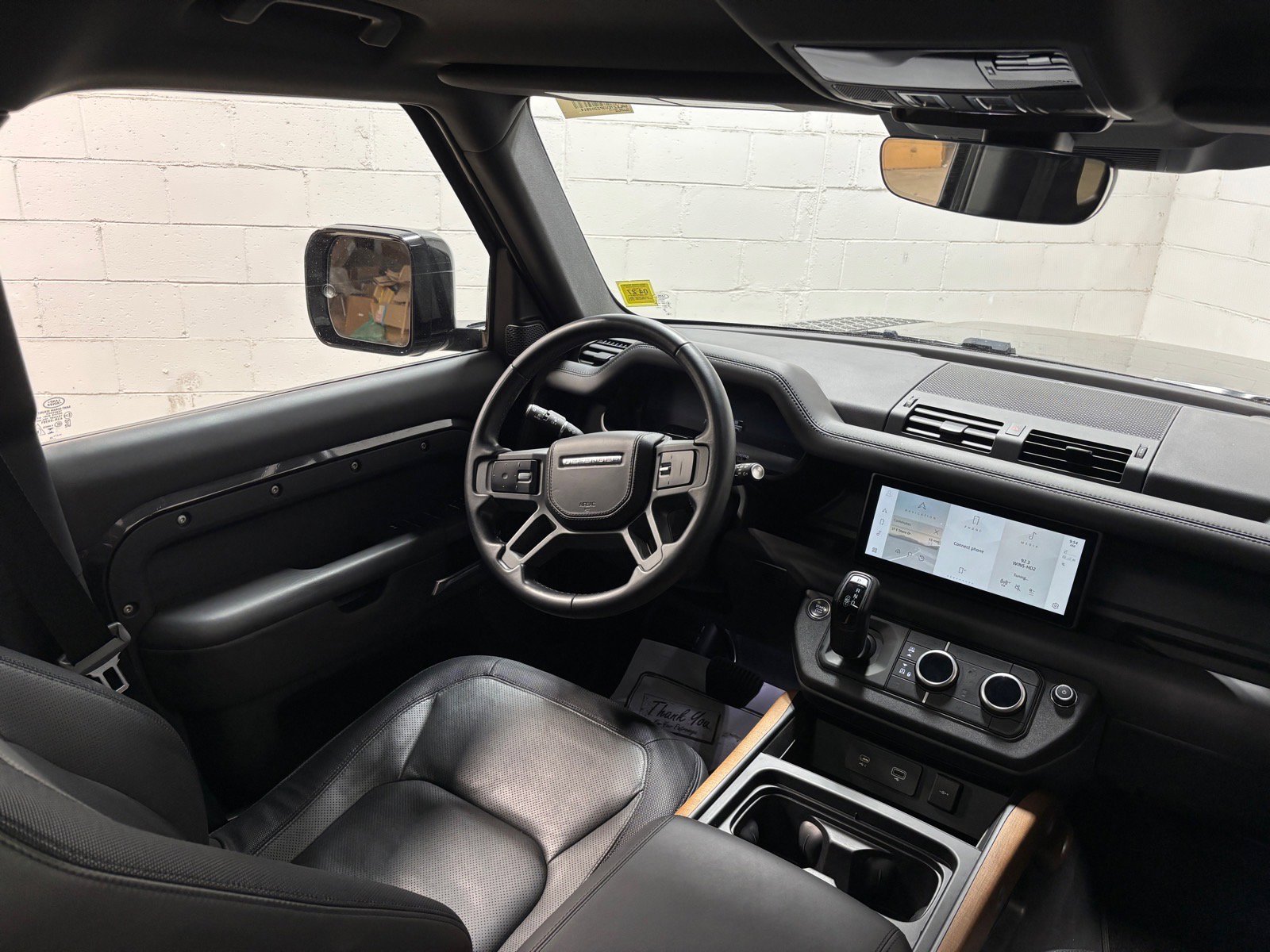 Used 2023 Land Rover Defender 110 X-Dynamic SE AWD/4WD image 33