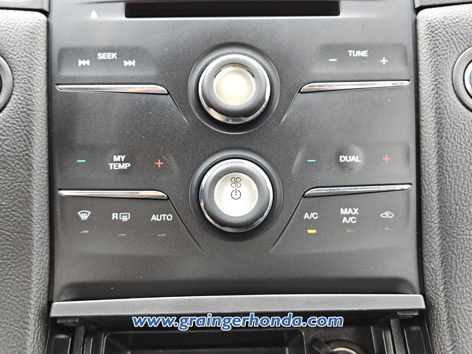 Used 2016 Ford Taurus SEL w/ Equipment Group 201A FWD image 17