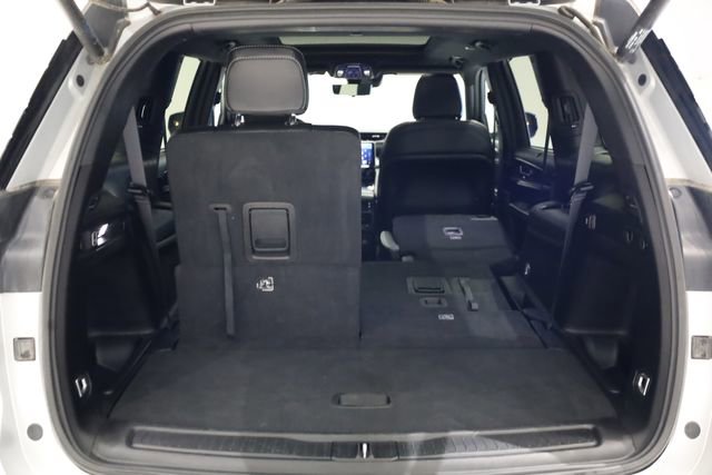 Used 2024 Jeep Grand Cherokee L Limited w/ Luxury Tech Group II image 33