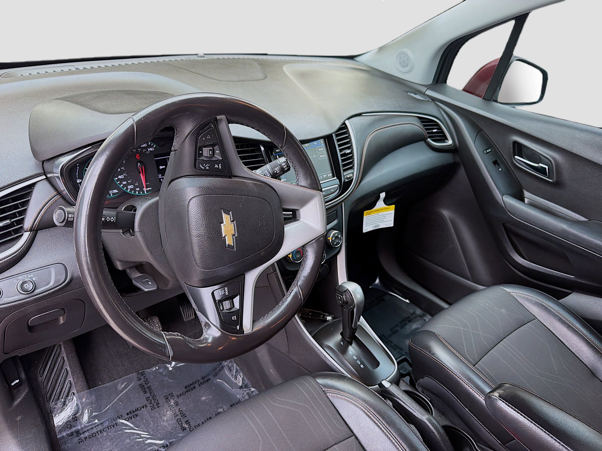 Used 2019 Chevrolet Trax LT w/ LT Convenience Package FWD image 9