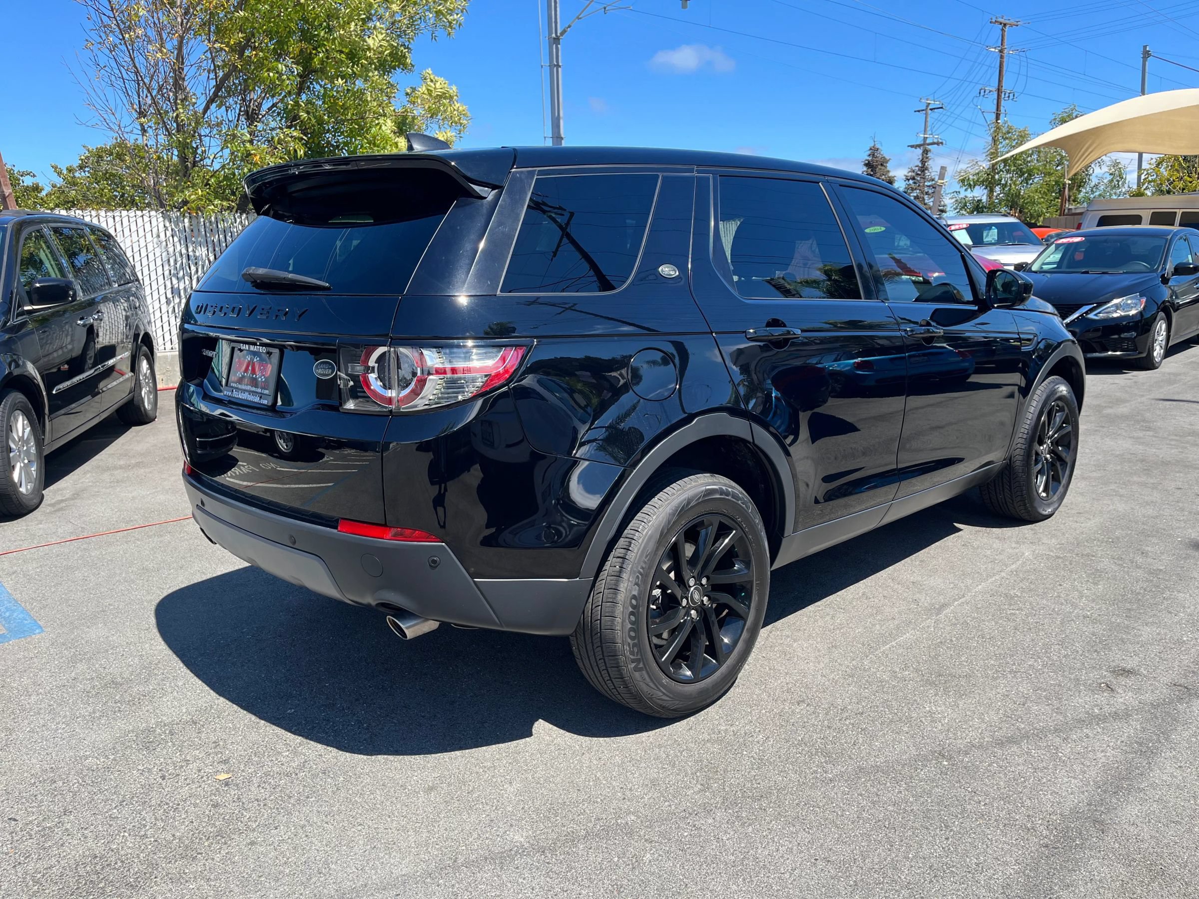 Used 2019 Land Rover Discovery Sport SE AWD/4WD image 3