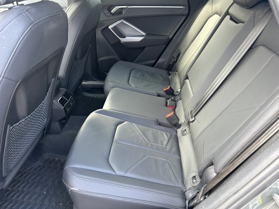 Certified 2024 Audi Q3 2.0T Premium Plus image 13