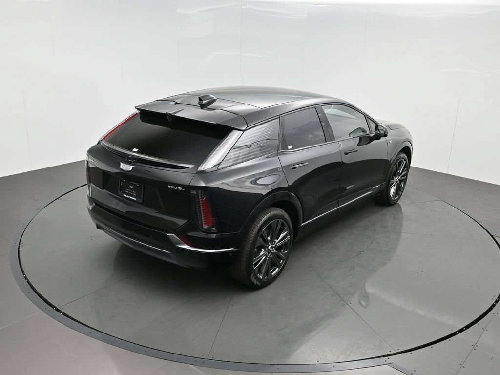 Used 2025 Cadillac Optiq Sport 2 AWD/4WD image 45