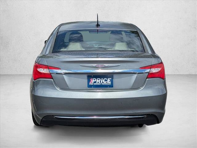 Used 2012 Chrysler 200 Touring FWD image 6