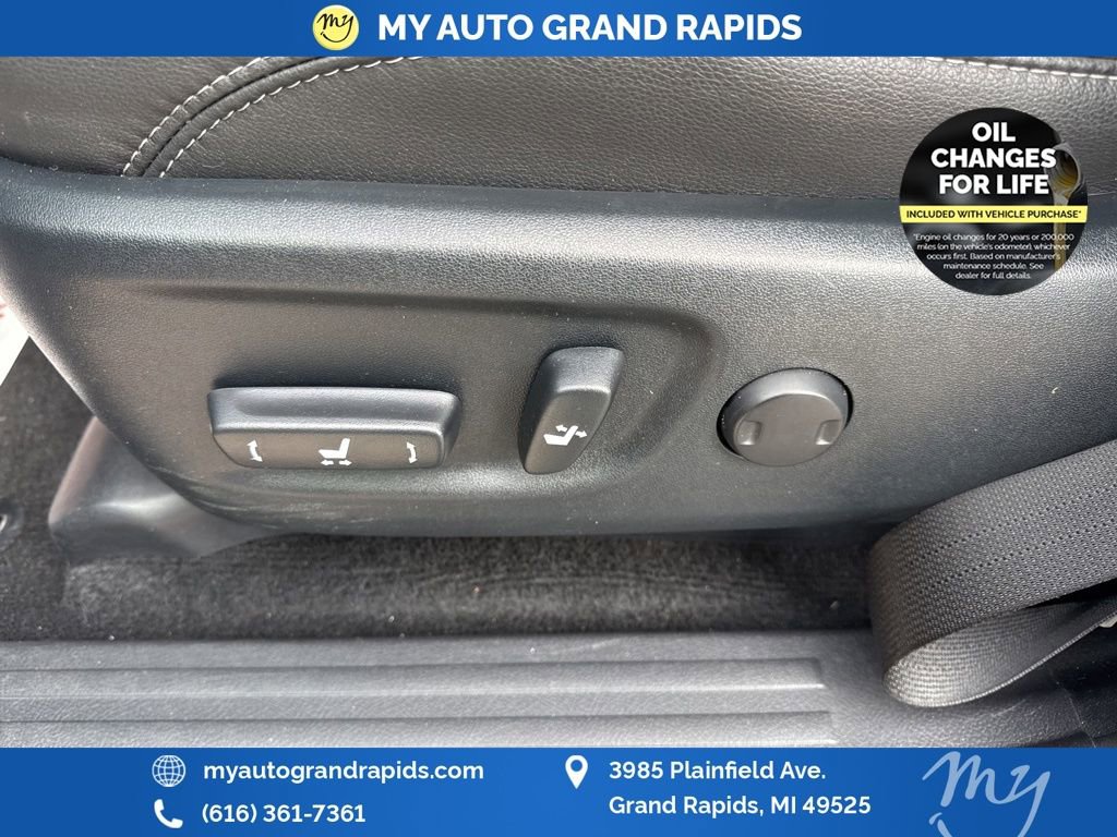 Used 2024 Toyota 4Runner SR5 Premium image 11