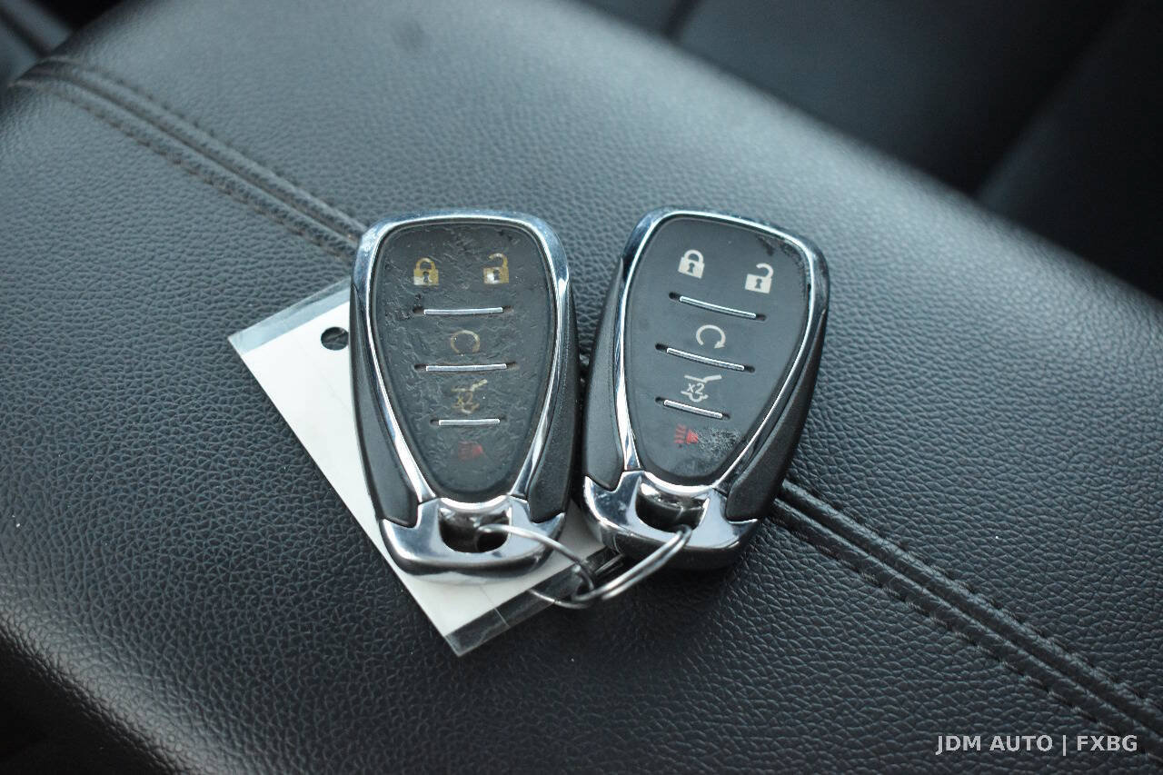 Used 2018 Chevrolet Equinox Premier AWD/4WD image 33