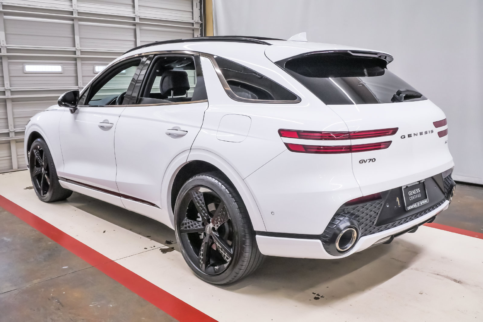 Certified 2022 Genesis GV70 2.5T w/ Sport Prestige Package AWD/4WD image 8
