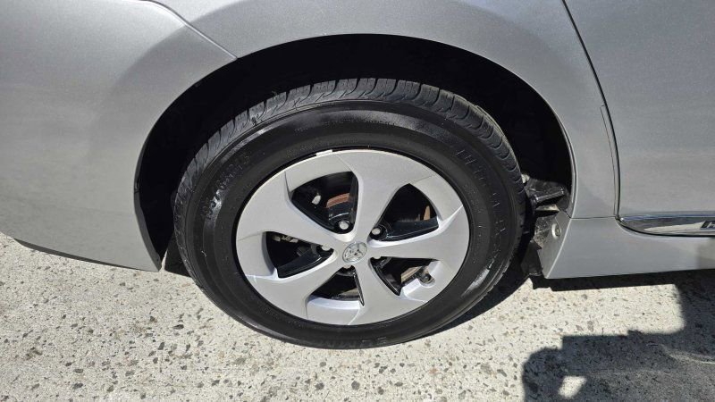 Used 2013 Toyota Prius Two FWD image 11