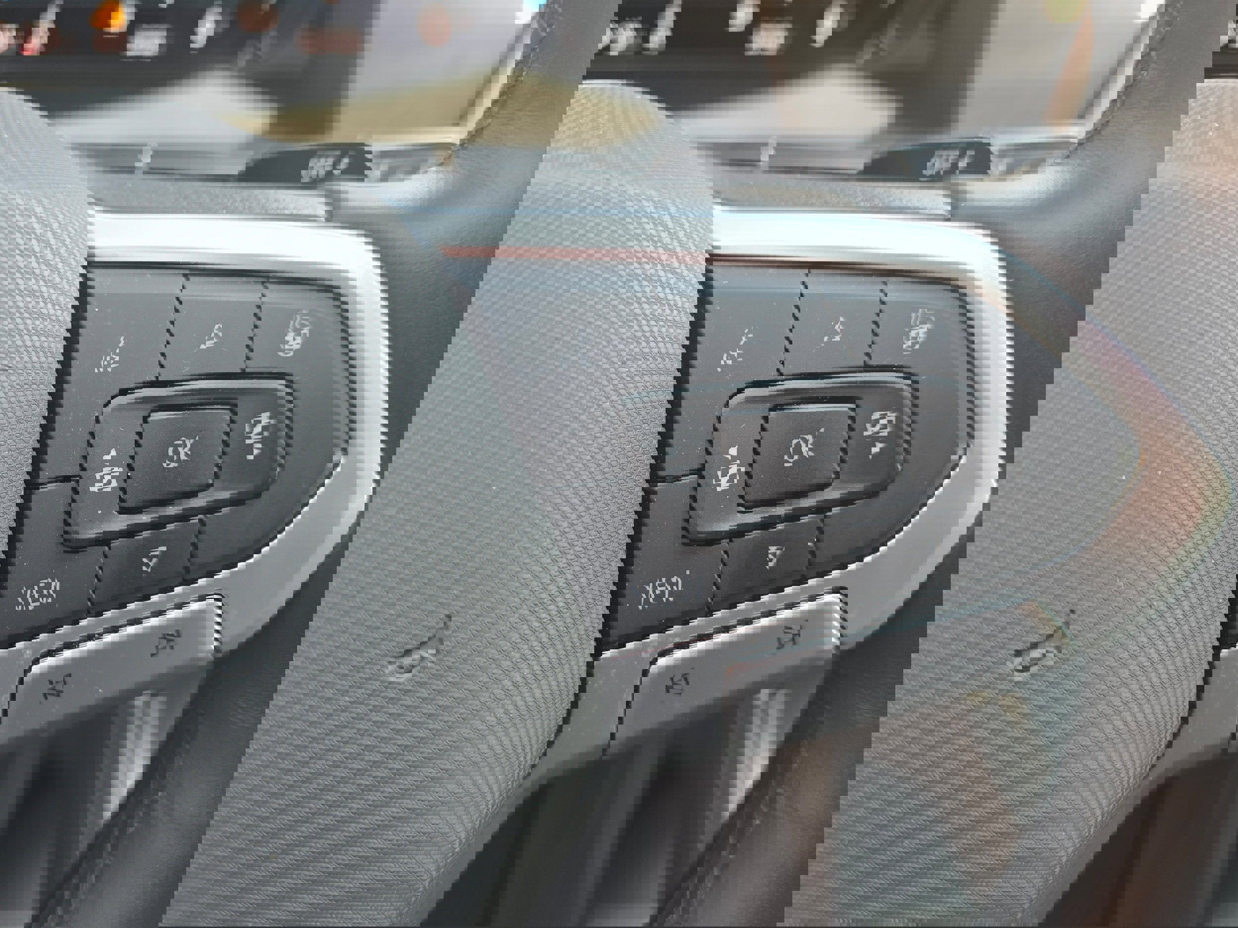 Used 2024 Volkswagen Atlas SEL Premium R-Line AWD/4WD image 18