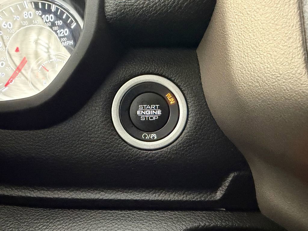Used 2022 RAM 1500 Laramie AWD/4WD image 27