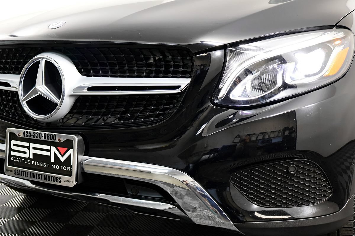 Used 2017 Mercedes-Benz GLC 300 4MATIC Coupe image 13