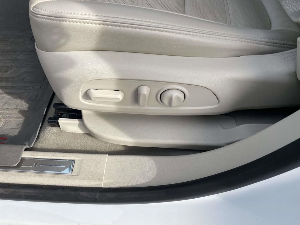 Used 2021 GMC Acadia Denali image 30