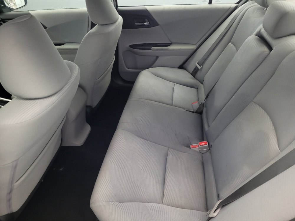 Used 2017 Honda Accord LX image 18