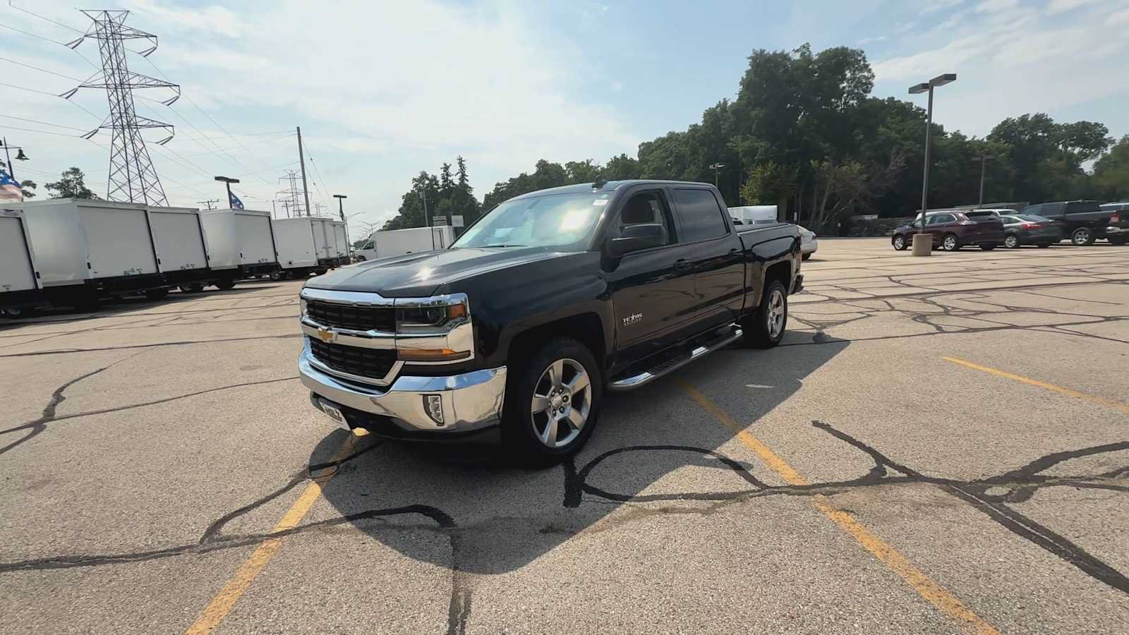 Used 2018 Chevrolet Silverado 1500 LT w/ Texas Edition AWD/4WD image 4