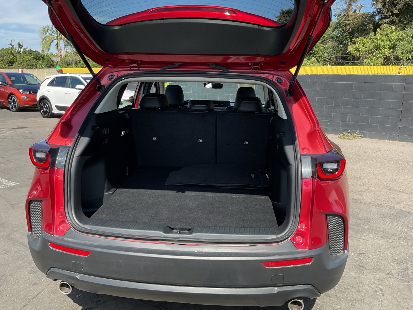 Used 2024 MAZDA CX-50 AWD 2.5 S w/ Cargo Package image 26