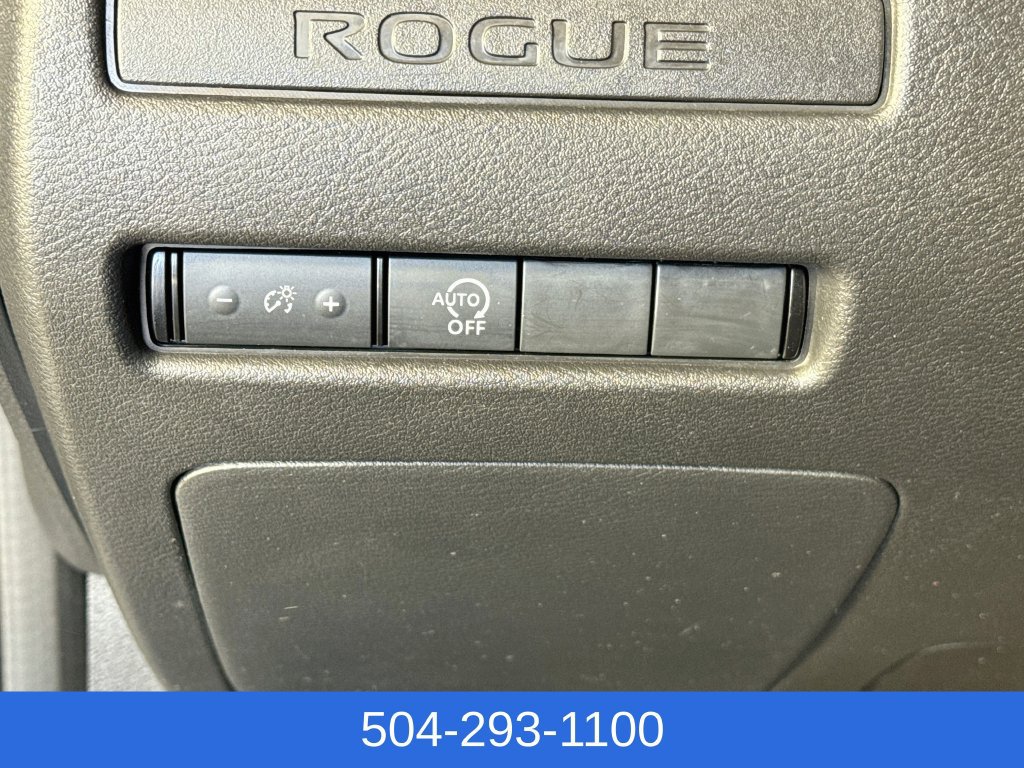 Used 2024 Nissan Rogue S AWD/4WD image 12