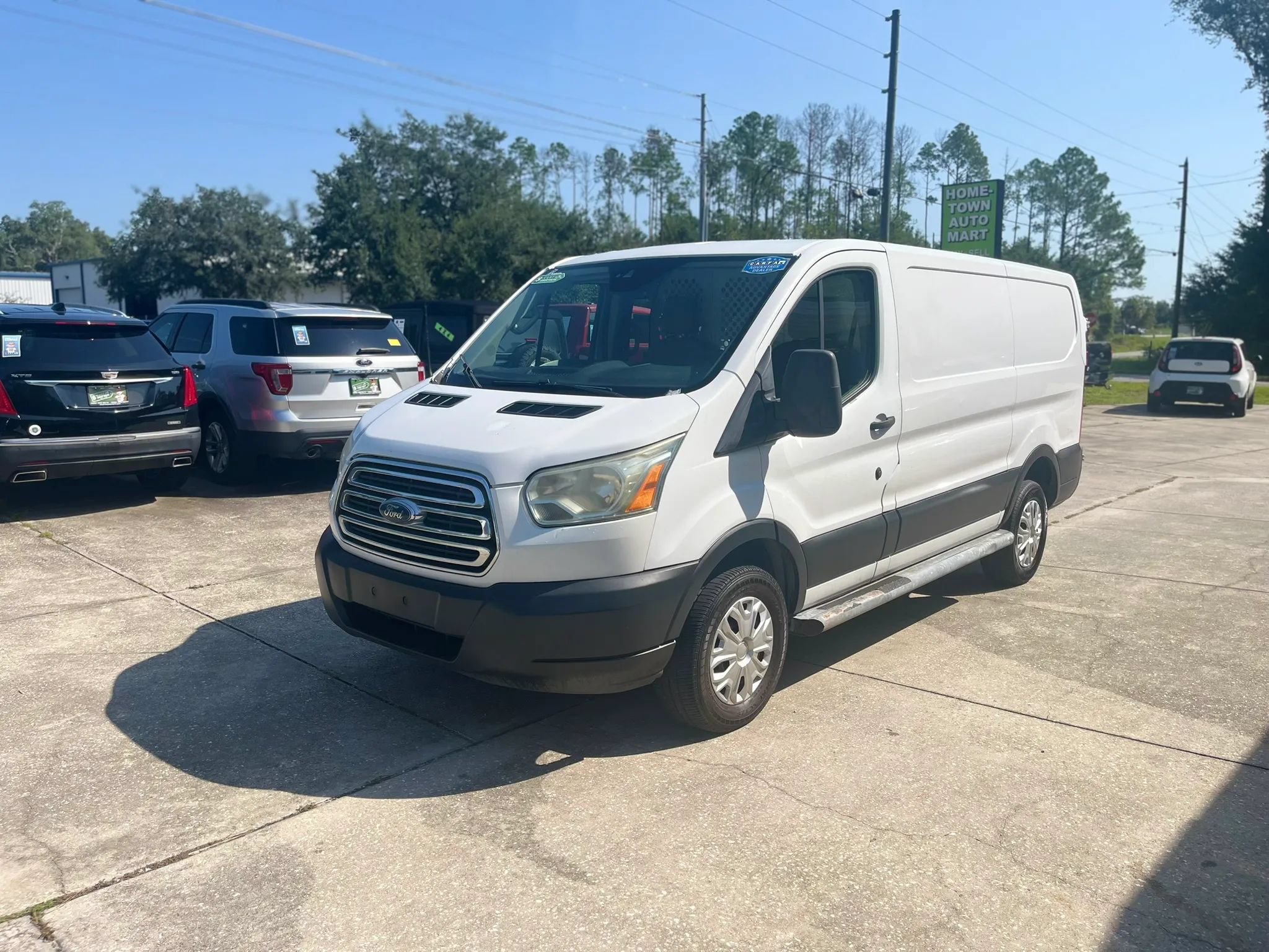 Used 2016 Ford Transit 250 130 Low Roof w/ Exterior Upgrade Package RWD image 2