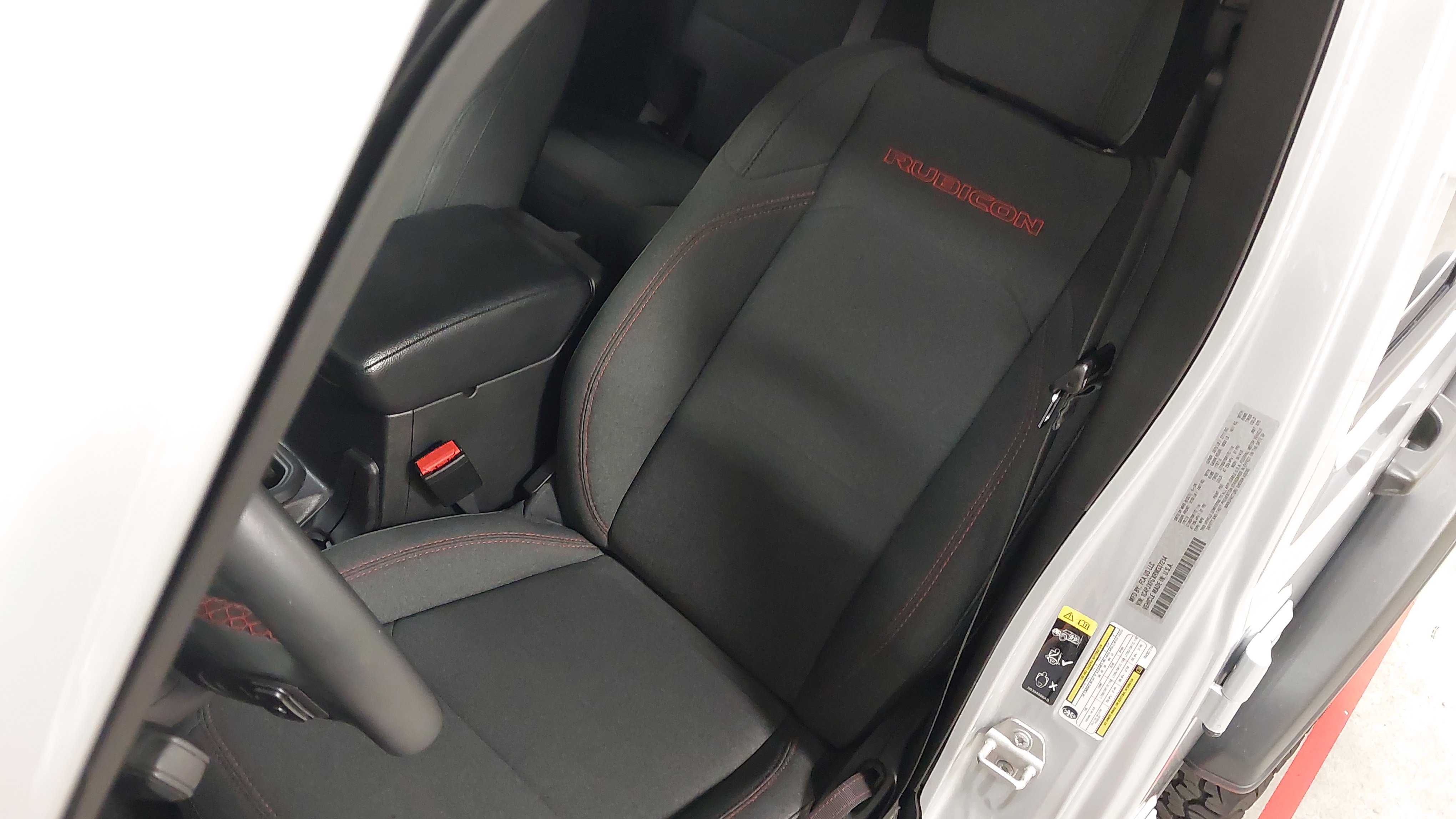 Used 2024 Jeep Wrangler Rubicon image 22