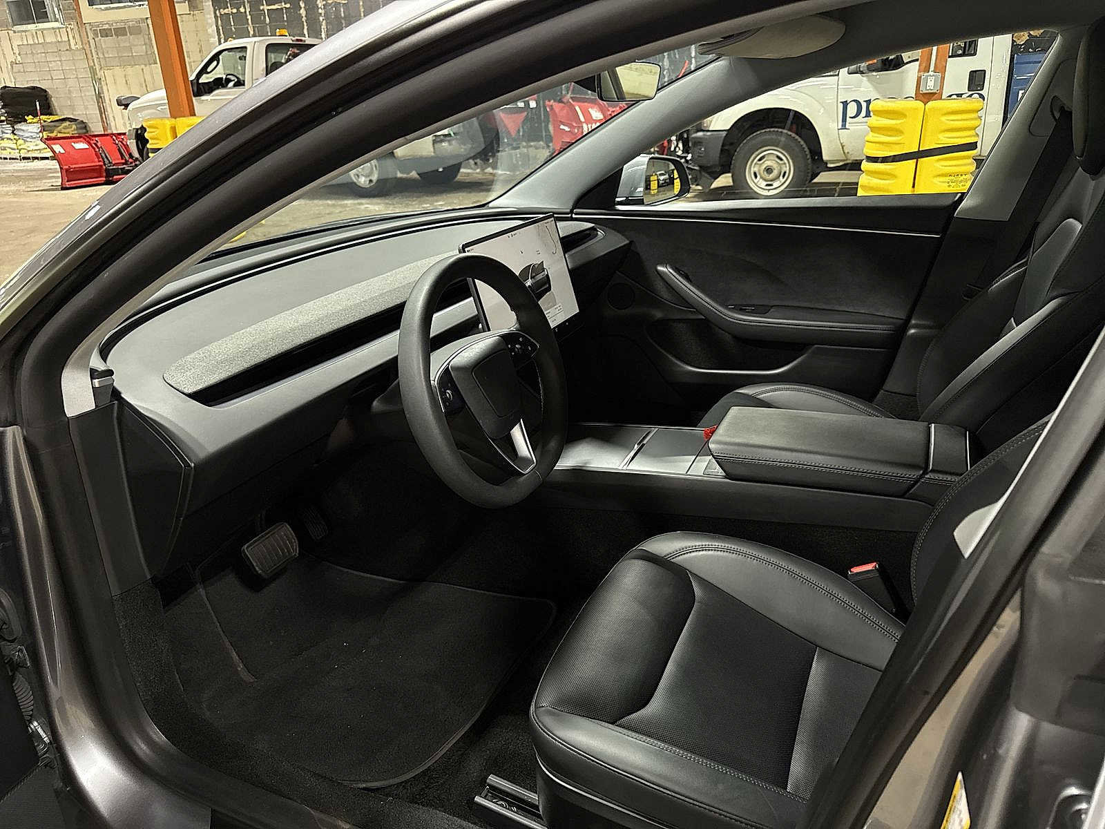 Used 2025 Tesla Model 3 Long Range AWD/4WD image 31