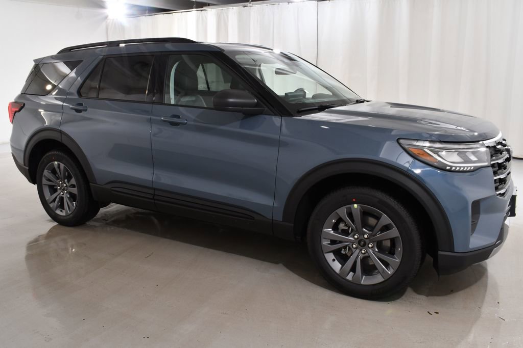 New 2026 Ford Explorer Active w/ Active Comfort Package image 5