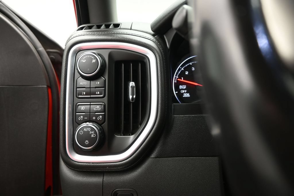 Used 2019 Chevrolet Silverado 1500 LT Trail Boss AWD/4WD image 9