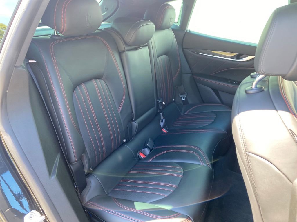 Used 2023 Maserati Levante GT image 11