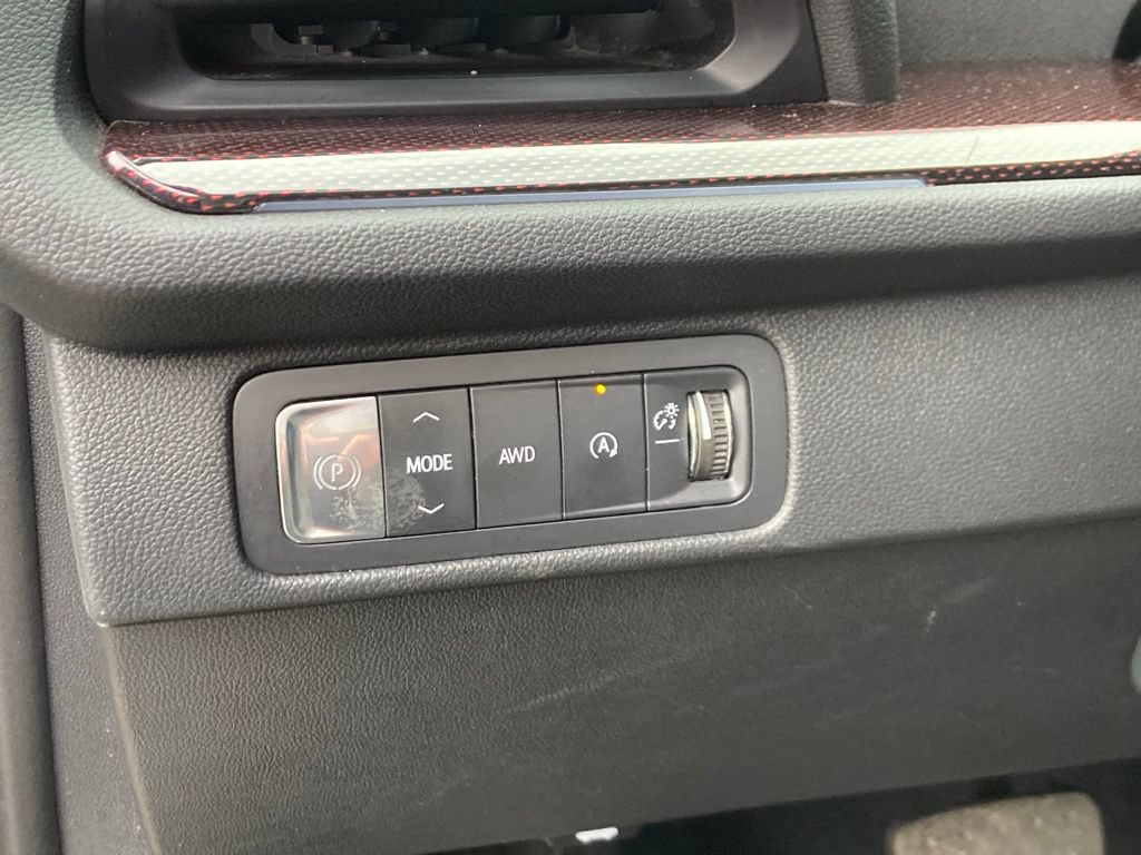 Used 2025 Chevrolet Traverse Z71 AWD/4WD image 14