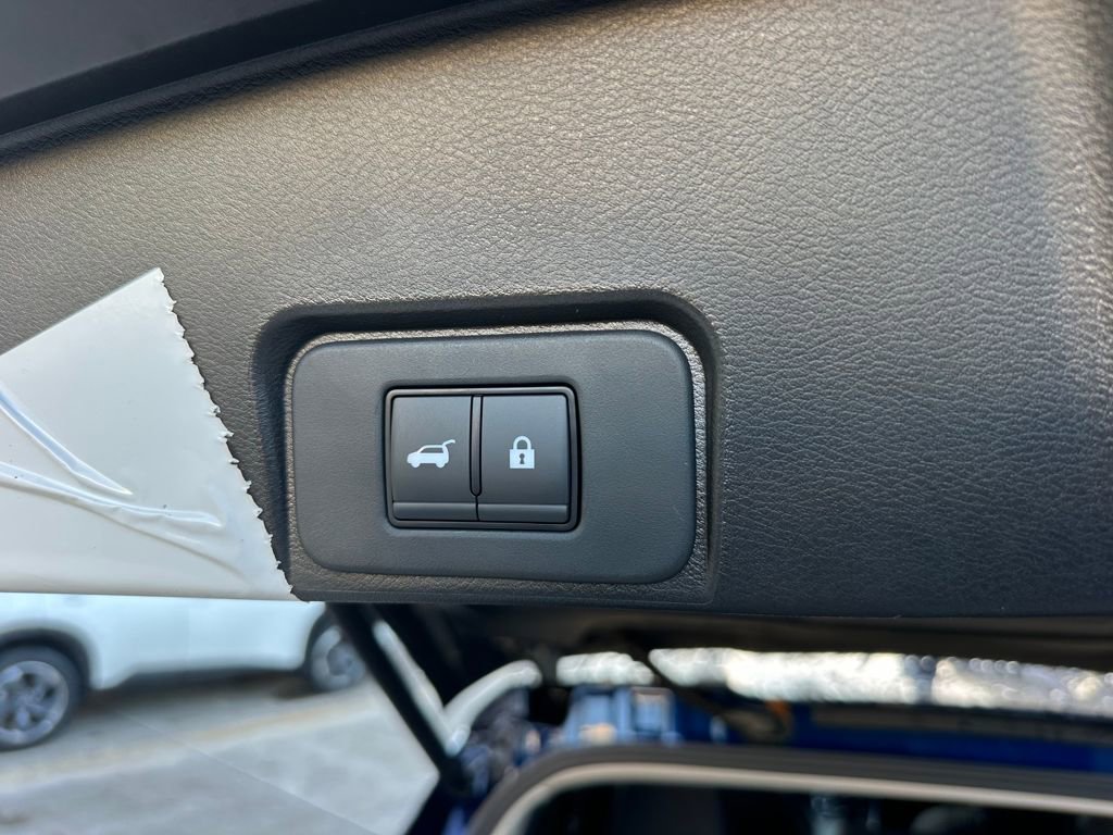 Certified 2026 Nissan Rogue SV w/ Cold Weather Package image 31