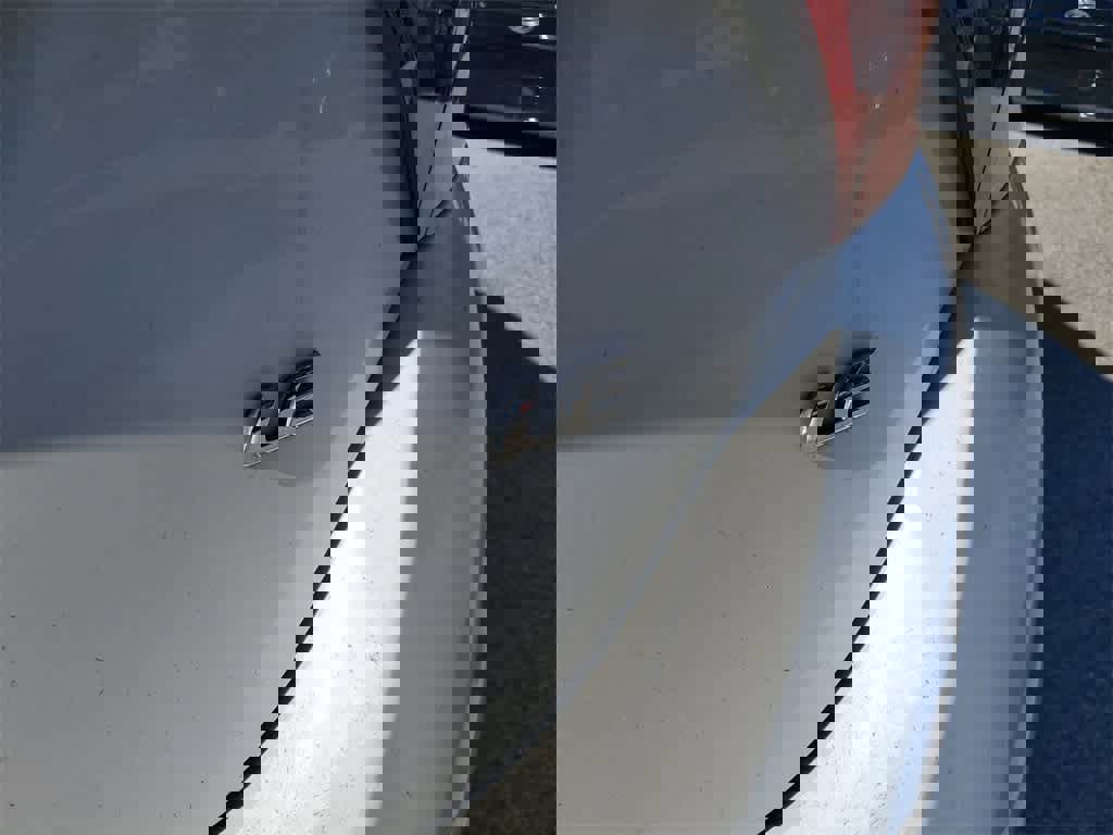 Used 2015 Toyota Corolla LE image 6