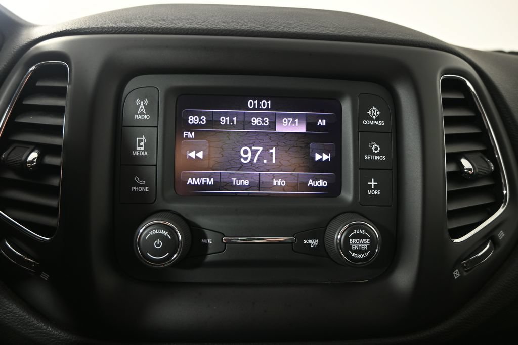 Used 2018 Jeep Compass Sport AWD/4WD image 26
