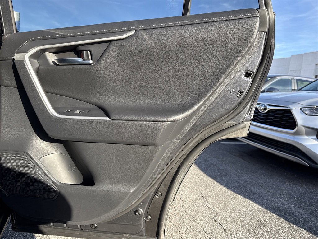 Used 2025 Toyota RAV4 Limited image 16