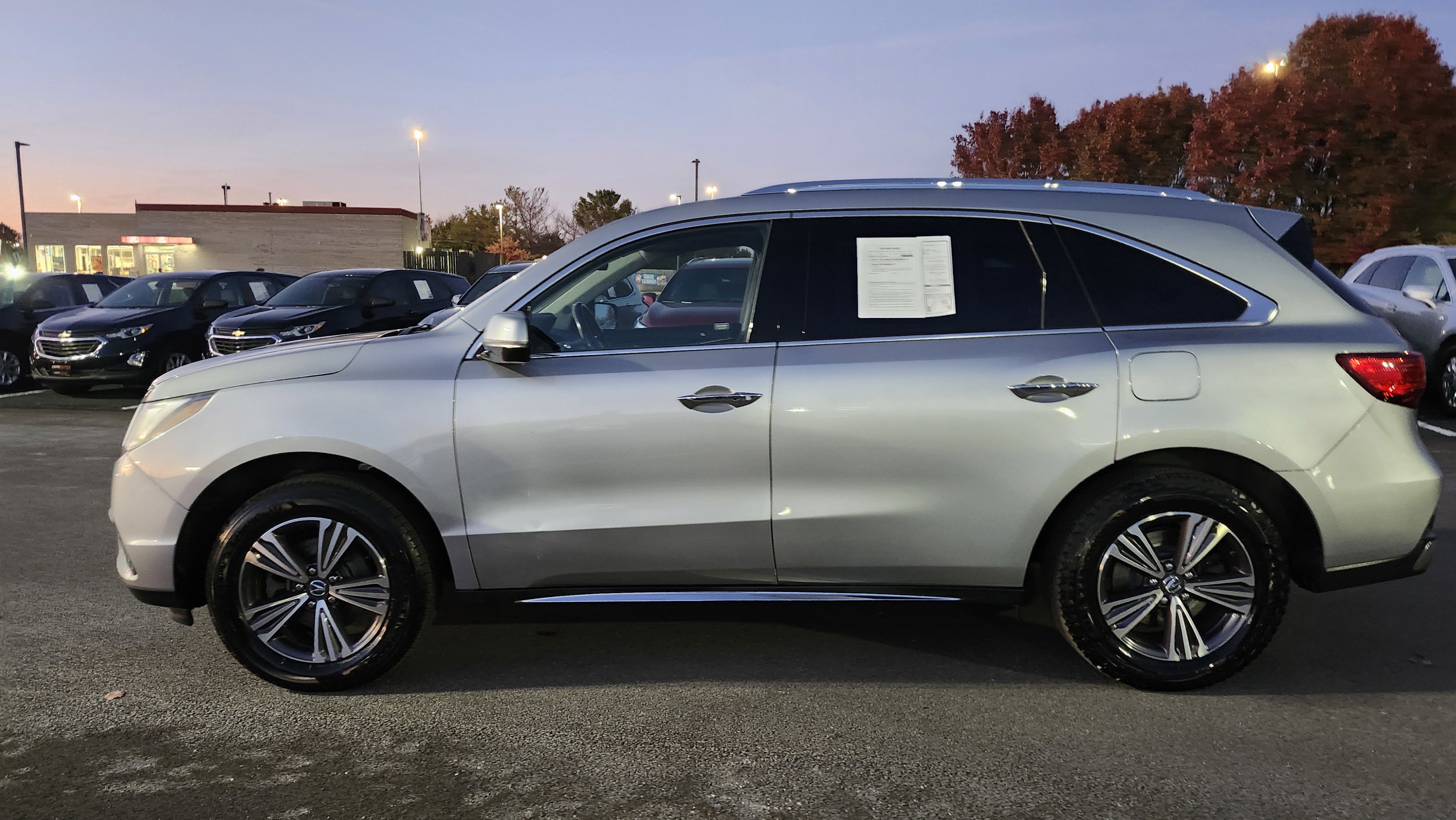 Used 2017 Acura MDX SH-AWD image 14