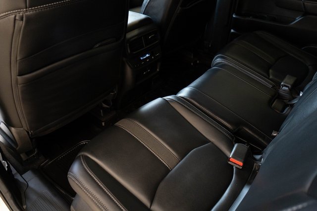 Used 2025 Honda Pilot EX-L image 18