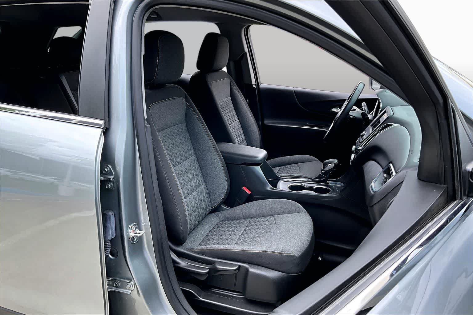 Used 2023 Chevrolet Equinox LT FWD image 8