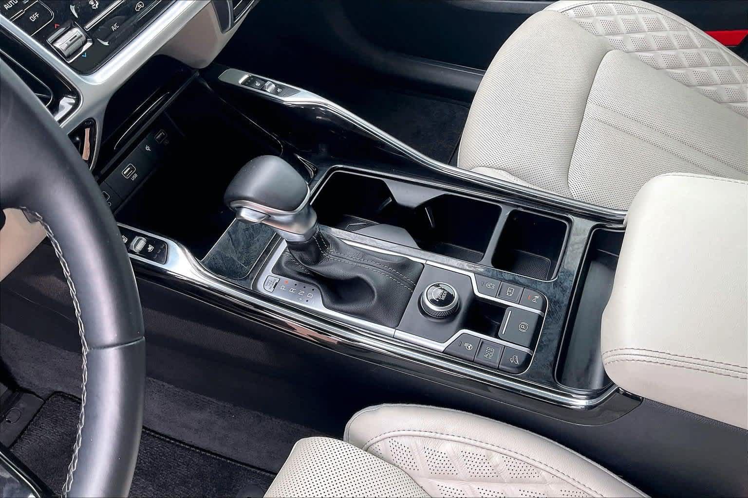 Certified 2022 Kia Sorento SX FWD image 14