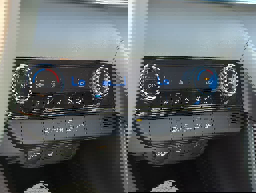 New 2026 Hyundai Elantra Sport image 31