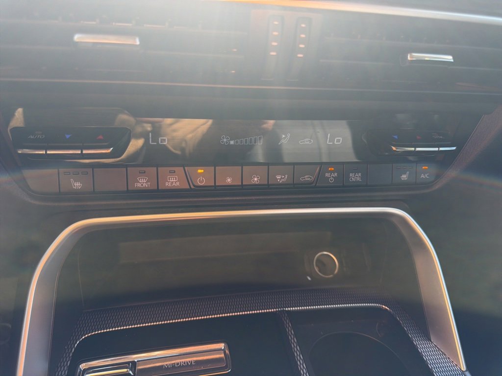 Used 2025 MAZDA CX-90 3.3 Turbo w/ Premium Sport Pkg image 19